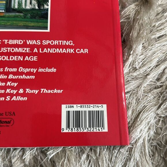 Ford T-Bird By Malcom Birkitt Osprey Automotive 128 Pages Filled With Photos - Picture 5 of 17